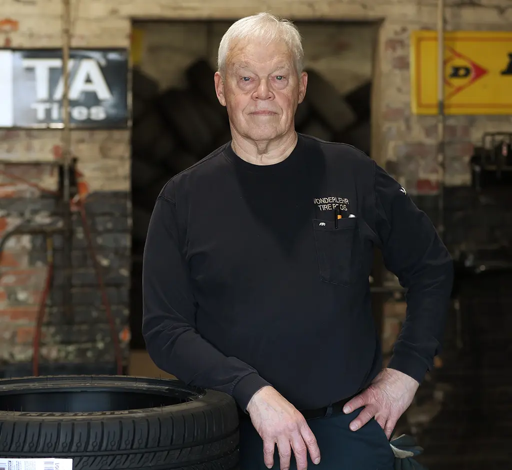 Vonderlehr Employee